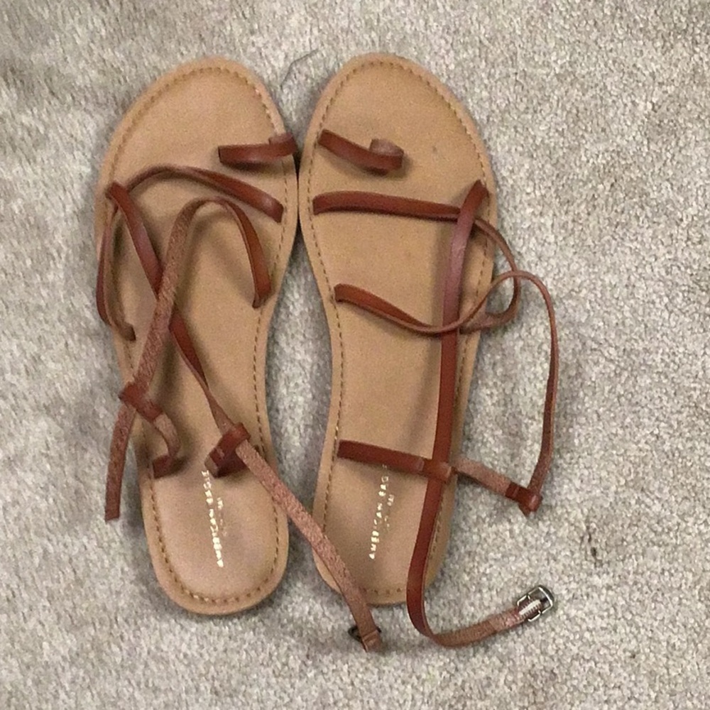 American eagle sandals size 11